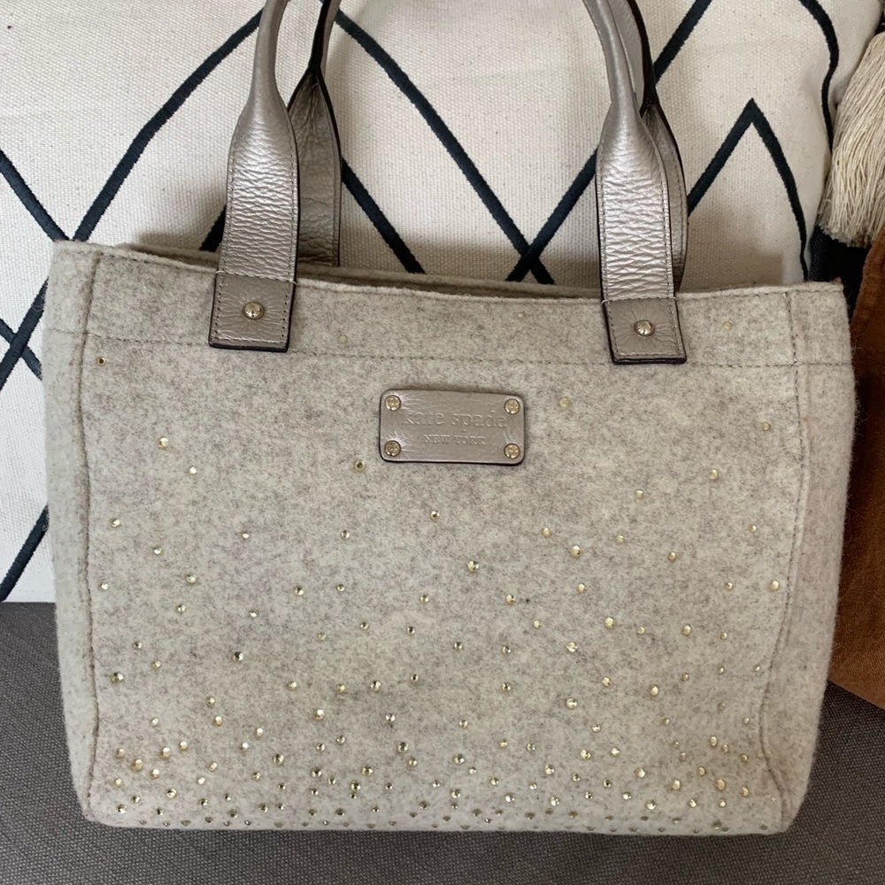 Authentic Kate Spade tote 🪴 price low to sell & firmed🪴 - Picture 1 of 5